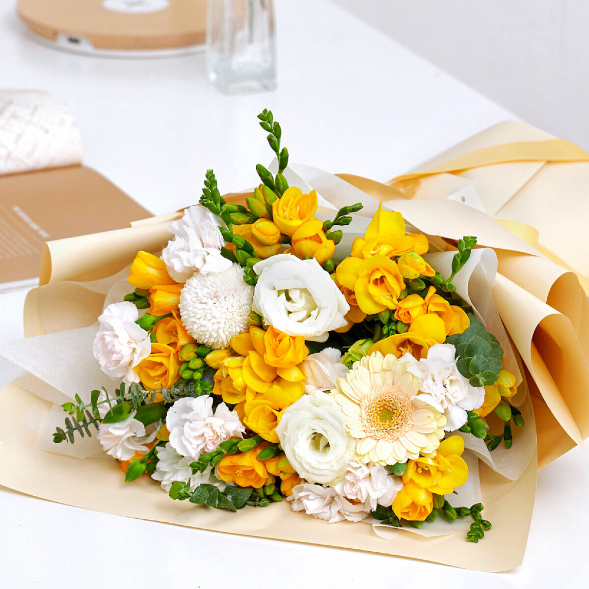 꽃집청년들,프리지아 계절꽃다발