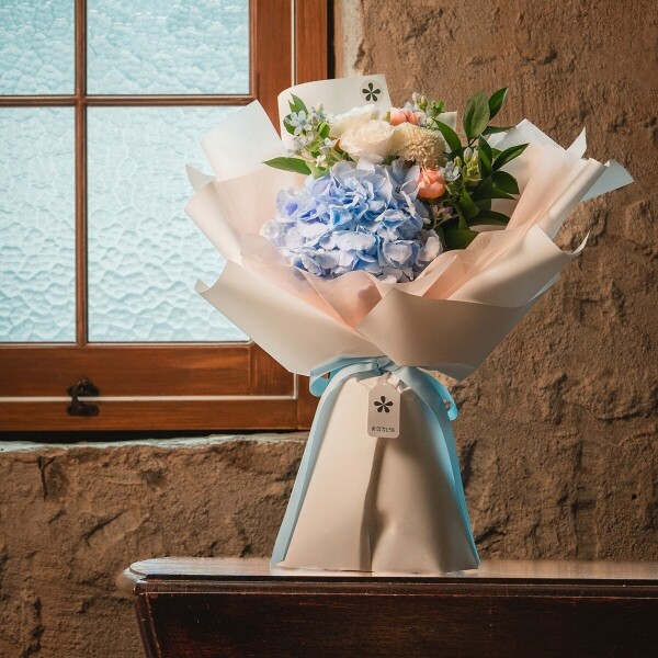 꽃집청년들,양산을 든 여인(서울한정)