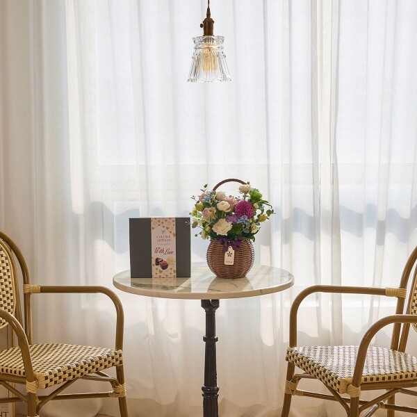 꽃집청년들,계절 꽃바구니+칼루위 초콜릿 25구