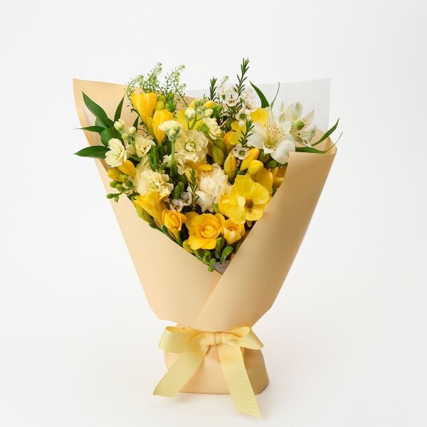 꽃집청년들,화이트데이 프리지아 꽃다발+칼루위 초콜릿 25구