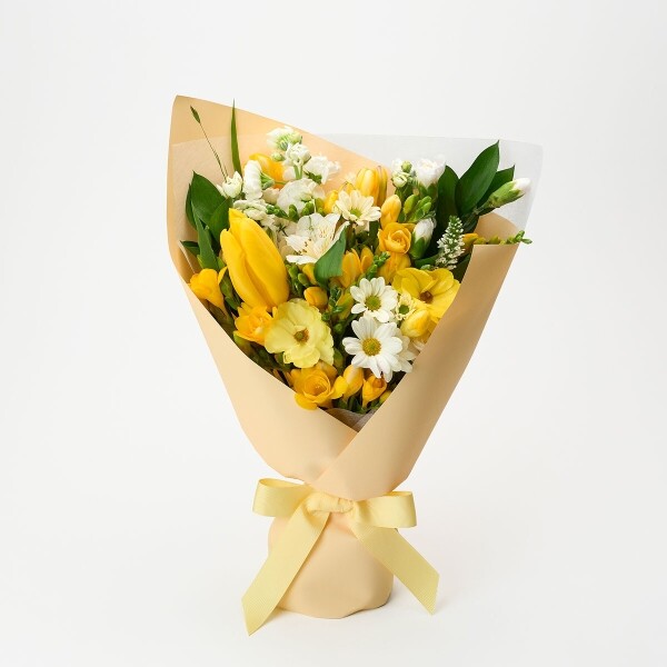 꽃집청년들,화이트데이 프리지아 꽃다발+칼루위 초콜릿 25구